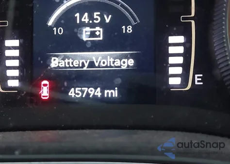 2019 Jeep Cherokee Latitude Plus 4X4 z USA, uszkodzony, nr VIN 1C4PJMLB1KD272049